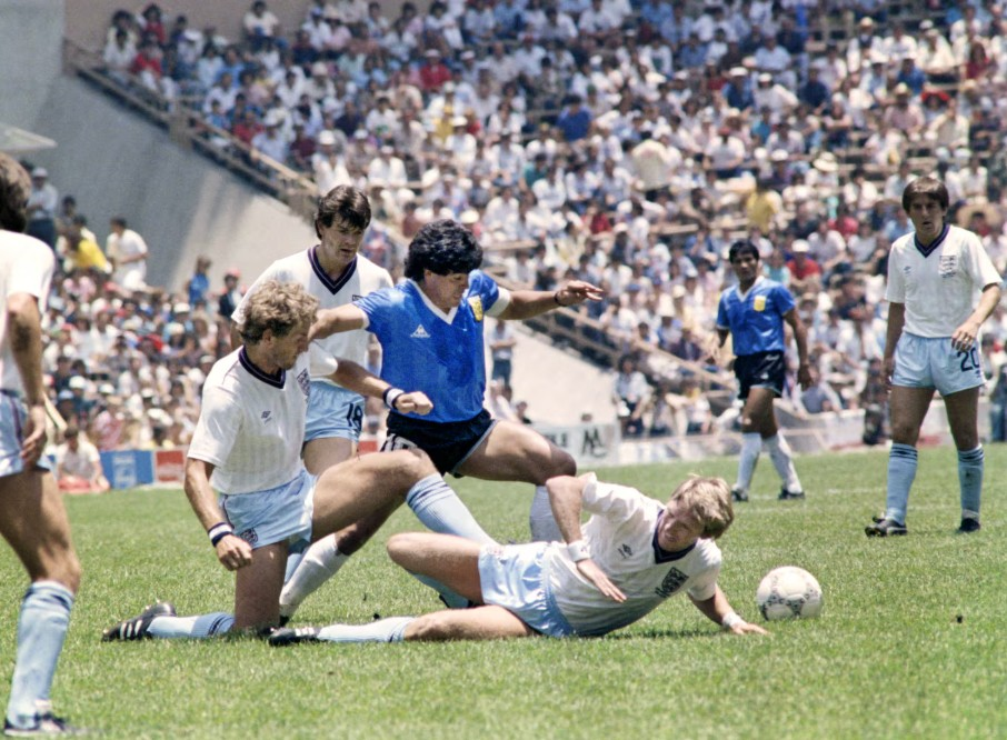 Cuộc đối đầu Argentina - Anh năm 1966 đã thay đổi thế giới bóng đá như thế nào? 